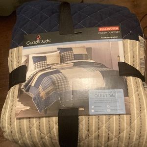 Cuddl Duds full/Queen SZ 3-piece flannel quilt set.  Brand-new, never used